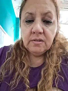 Snapshot of JennyInVegas chatting on 11.08.25 JennyInVegas online show from 11.08.25