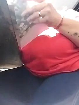 Snapshot of JennyInVegas chatting on 11.13.25 JennyInVegas online show from 11.13.25