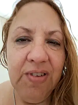 Snapshot of JennyInVegas chatting on 11.23.25 JennyInVegas online show from 11.23.25