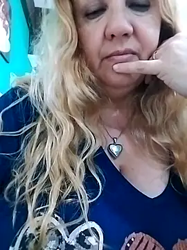 Snapshot of JennyInVegas chatting on 11.29.25 JennyInVegas online show from 11.29.25