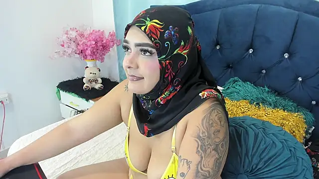 Inaya Khalifa online show from 12.23.25