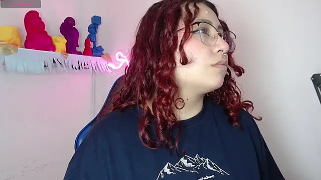 littlee red online show from 11.21.25