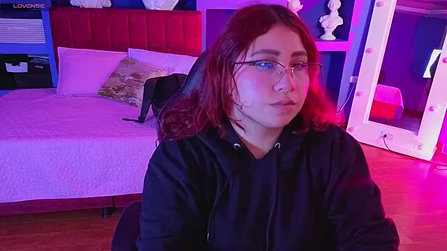 littlee red online show from 02.26.26