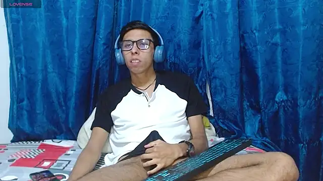 DavTwink3100 online show from 04.19.26