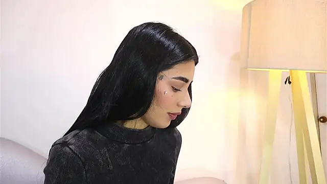 Scarlett Keller online show from 11.07.25