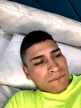 Emiliano Reyes online show from 12.05.25