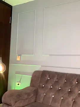 Orianabluee  online show from 11.02.25