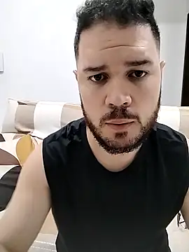 Snapshot of Branquinhowm chatting on 10.18.25 Branquinhowm online show from 10.18.25