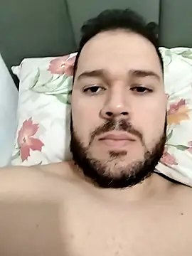 Snapshot of Branquinhowm chatting on 11.17.25 Branquinhowm online show from 11.17.25