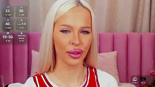 Snapshot of KailaCrystall chatting on 11.11.25 KailaCrystall online show from 11.11.25