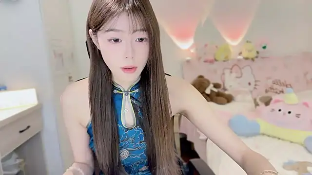 Snapshot of Onecutelittle chatting on 11.03.25 Onecutelittle online show from 11.03.25