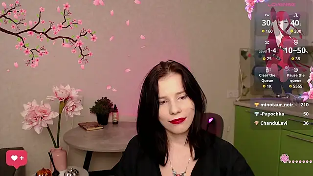 Mell Hyees online show from 11.14.25