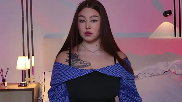  Tessa May  online show from 12.01.25