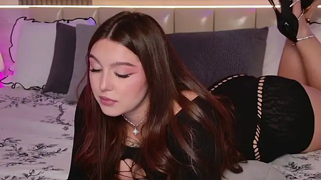 Snapshot of _Tessa_May_ chatting on 03.31.26 Tessa May online show from 03.31.26