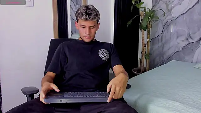 Alan-Smith1 online show from 11.07.25