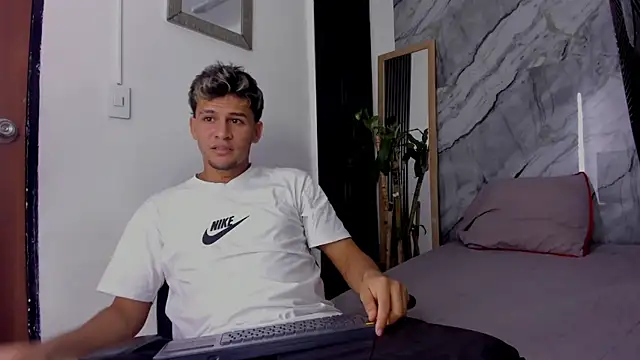 Alan-Smith1 online show from 11.14.25