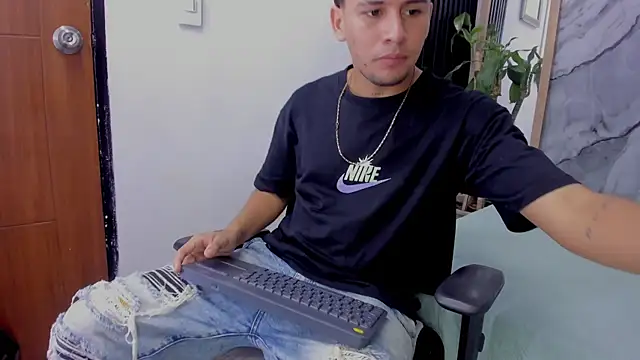 Alan-Smith1 online show from 11.15.25