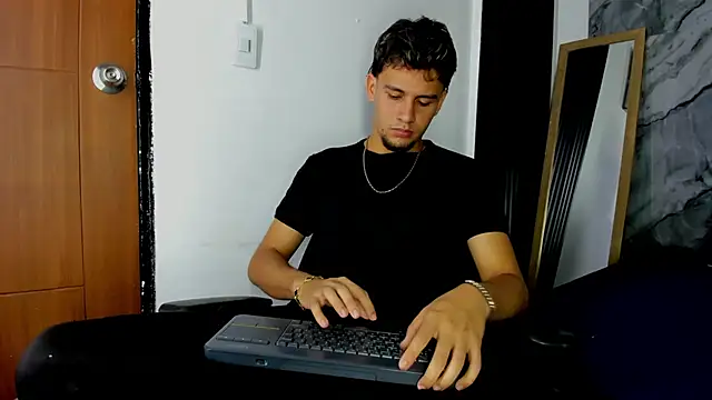 Alan-Smith1 online show from 12.16.25