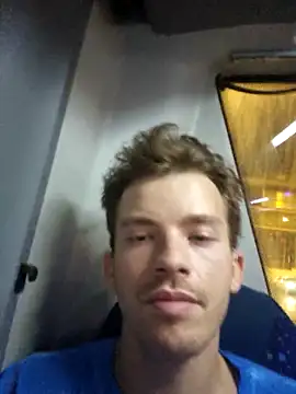 Snapshot of oraharoncohen chatting on 11.04.25 oraharoncohen online show from 11.04.25