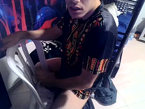 Snapshot of oraharoncohen chatting on 11.21.25 oraharoncohen online show from 11.21.25