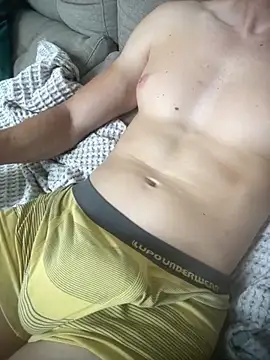 pascoalthalles97 online show from 11.15.25