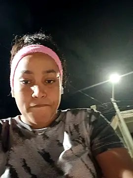 NahomiWalker  online show from 11.05.25