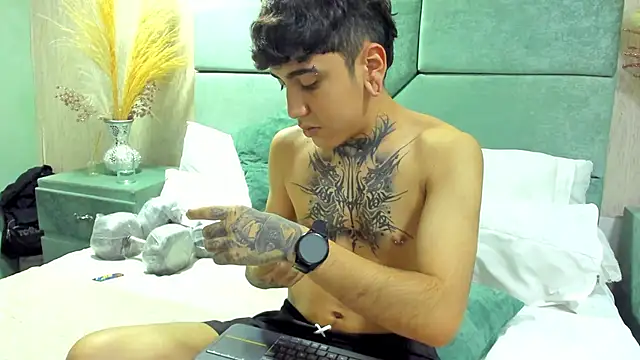 SantiOlsen online show from 12.20.25