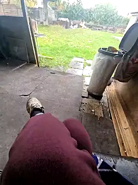 bbyxklaus online show from 10.29.25