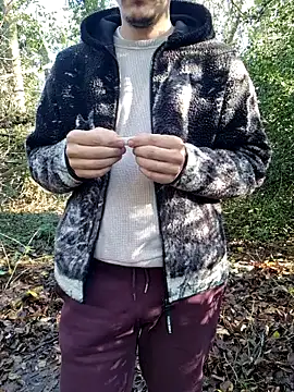 bbyxklaus online show from 11.21.25