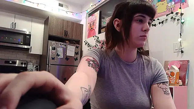 Snapshot of Trickylucy555 chatting on 01.14.26 Trickylucy555 online show from 01.14.26