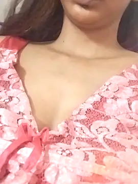 Snapshot of Aaliya_BigBoobs_1 chatting on 04.05.26 Aaliya BigBoobs 1 online show from 04.05.26