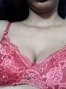 Snapshot of Aaliya_BigBoobs_1 chatting on 04.09.26 Aaliya BigBoobs 1 online show from 04.09.26