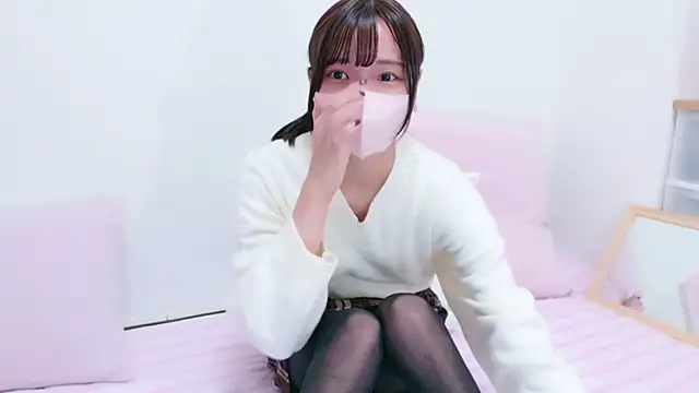 Snapshot of xKoharux chatting on 11.07.25 xKoharux online show from 11.07.25