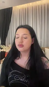 Felicia Herceg online show from 11.19.25