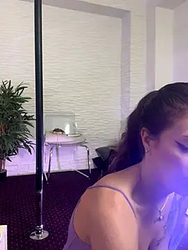 IvorySwan online show from 12.14.25