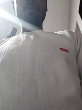 Snapshot of nick2445 chatting on 12.16.25 nick2445 online show from 12.16.25