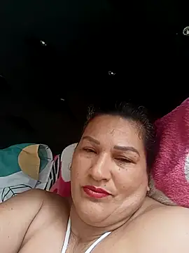 Snapshot of estrellita-sexy chatting on 10.21.25 estrellita-sexy online show from 10.21.25