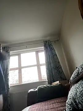 Maya 29x online show from 11.12.25