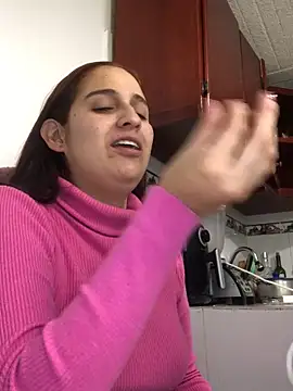 Snapshot of Zoey_sweet01 chatting on 11.03.25 Zoey sweet01 online show from 11.03.25