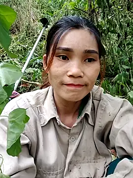 Snapshot of Bear_bear0 chatting on 11.03.25 Bear bear0 online show from 11.03.25