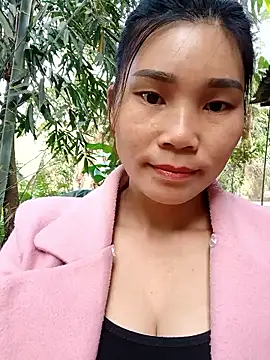 Snapshot of Bear_bear0 chatting on 12.01.25 Bear bear0 online show from 12.01.25