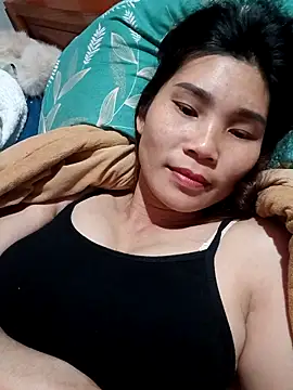 Snapshot of Bear_bear0 chatting on 12.02.25 Bear bear0 online show from 12.02.25