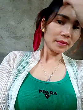 Snapshot of Bear_bear0 chatting on 12.16.25 Bear bear0 online show from 12.16.25