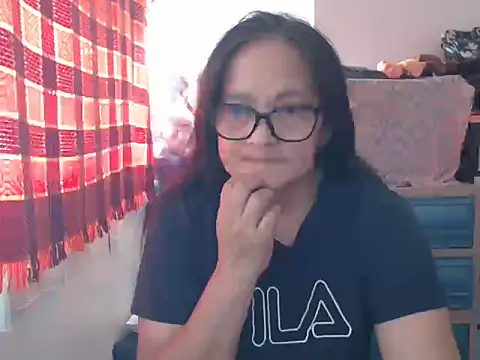 Snapshot of Kinkybela2025 chatting on 02.01.26 Kinkybela2025 online show from 02.01.26