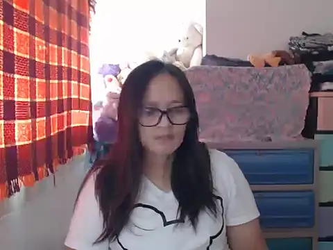 Snapshot of Kinkybela2025 chatting on 02.05.26 Kinkybela2025 online show from 02.05.26