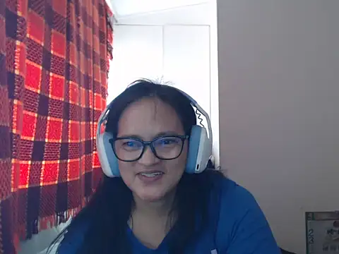 Snapshot of Kinkybela2025 chatting on 06.20.26 Kinkybela2025 online show from 06.20.26