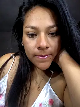 Snapshot of Malevas chatting on 11.04.25 Malevas online show from 11.04.25