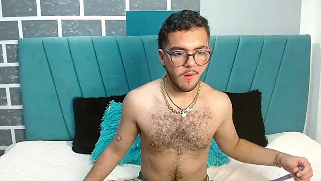 Zac Golden online show from 12.02.25