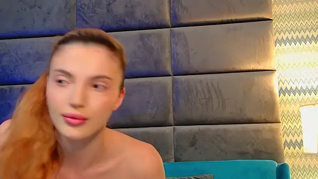 LaraSynn online show from 03.02.26