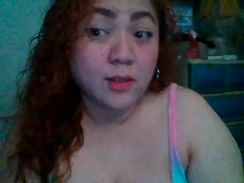 Snapshot of H2ooowIzee22 chatting on 10.25.25 H2ooowIzee22 online show from 10.25.25